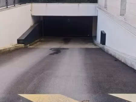 place de parking sous-sol sécurisée – face au métro 14 – l’haÿ-les-roses