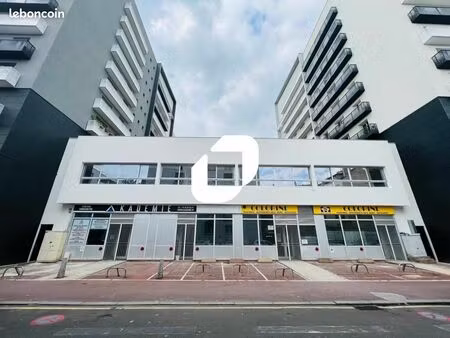 local commercial 3 190 m²