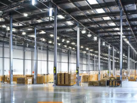 local industriel 440 m²