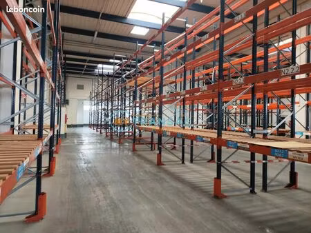 local d'activité 1 418 m²