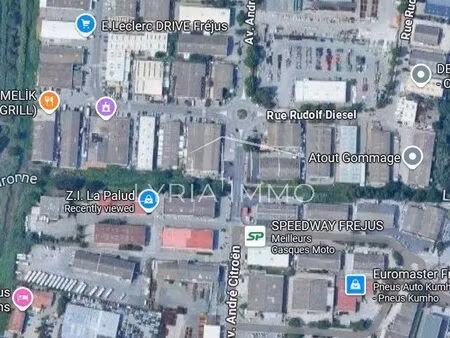 local 400 m² fréjus