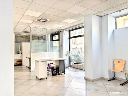 local commercial 118 m² toulon