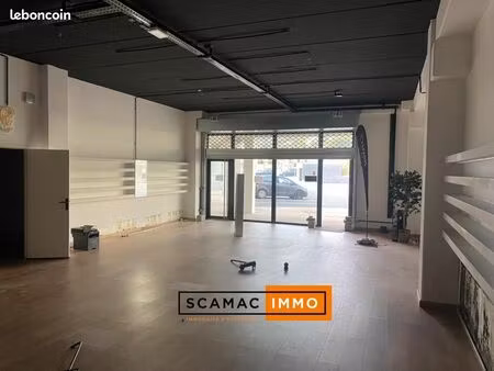 local commercial 102 m²