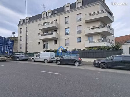 studio 1 pièce 26 m²