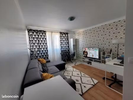 3 pièces – 53 m² – vendu meublé – à 6 min à pied de la gare