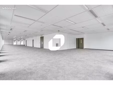 bureaux 5 750 m²