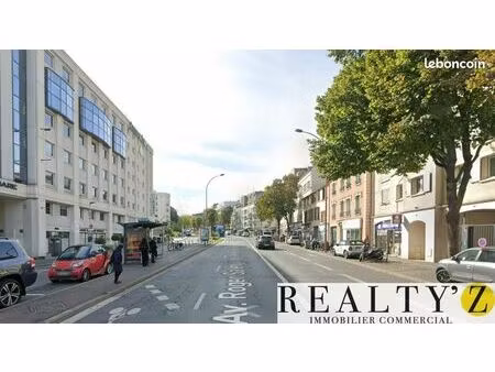 local commercial 105 m²