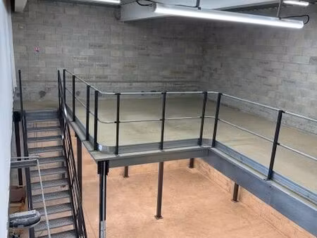 gennevilliers/villeneuve 92 local d'activité 165m²