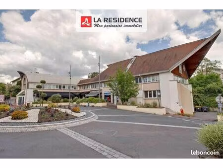 immeuble 750 m² eragny