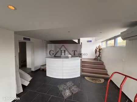 local industriel 220 m²