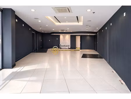 location locaux professionnels 100 m² à saint-martin-des-champs (29600)  3 600 €