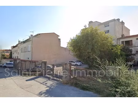 location parking à saint-laurent-du-var (06700)  73 €