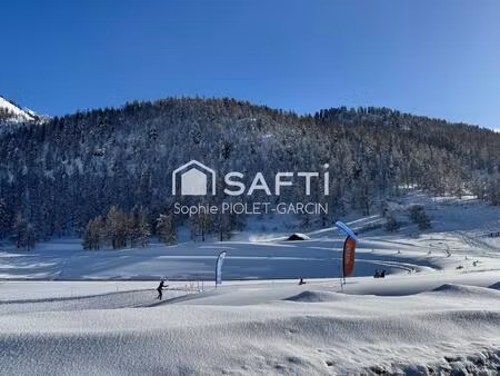 chalet pied de pistes au calme montgenèvre exposé sud