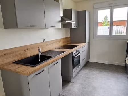 location maison 5 pièces 98.11 m² à chateauroux (36000)  815 €