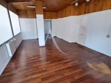 location locaux professionnels 0 pièces 38 m² à chelles (77500)  540 €