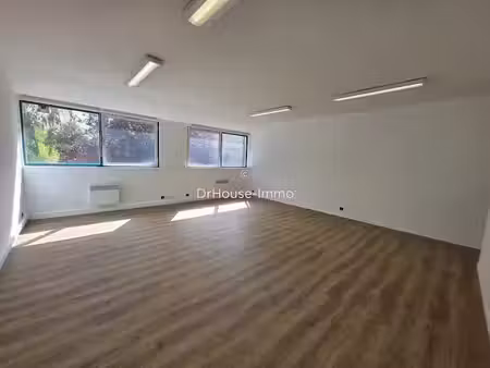 location locaux professionnels 1 pièce 41 m² à villeneuve-d'ascq (59491)  451 €