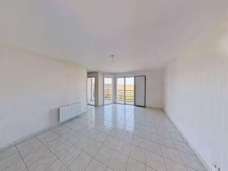 vente appartement 2 pièces à angers saint-serge (49000) : à vendre 2 pièces / 52m² angers 