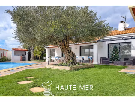vente maison piscine aux sables-d'olonne (85100) : à vendre piscine / 131m² les sables-d'o