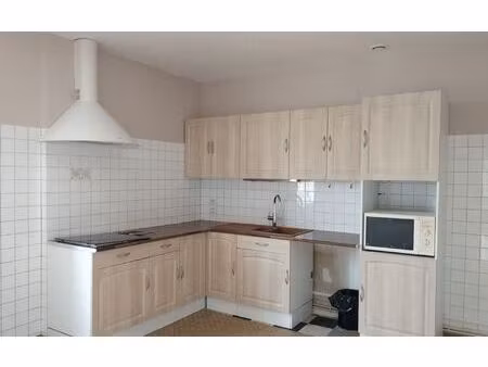 location appartement  75.65 m² t-4 à morcenx  680 €