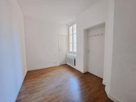 location appartement t1 à nantes centre ville (44000) : à louer t1 / 16m² nantes centre vi