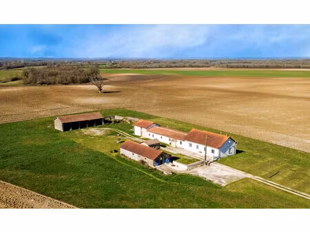 maison à vendre à paizay-naudouin-embourie (16240) - charente