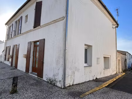 location appartement 2 pièces  34.78m²  saujon