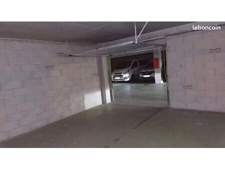 parking 27 m² le cannet