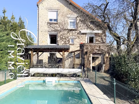 maison en pierre avec piscine quartier des lycées