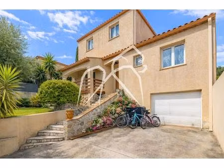 villa familiale avec piscine dans quartier résidentiel recherché -136 m²- cournonsec (3466