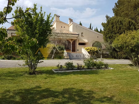 proche de vaison la romaine   villa avec gîte et piscine