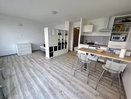 location appartement 1 pièce 33 m² à chamalières (63400)