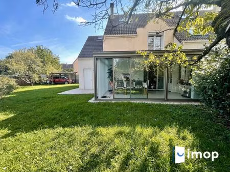 rer e bondy - maison familiale avec véranda - 4 chambres- beau jardin