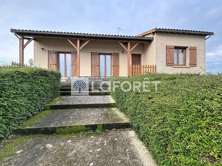 maison 100m2 avec 1111 m2 de terrain - beau potentiel à exploiter