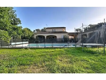 maison roquebrune-sur-argens 168.08 m² t-5 à vendre  890 000 €