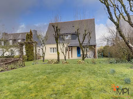 maison 5 chambres sur trévé 22600   3 minutes de loudéac