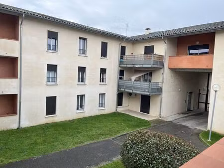 t2 dans residence sécurisée à castelsarrasin