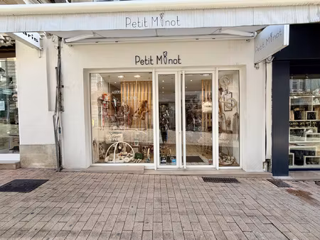 a louer local commercial saintes