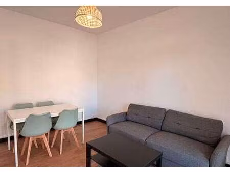 location maison à castillon-la-bataille (33350) : à louer / 90m² castillon-la-bataille