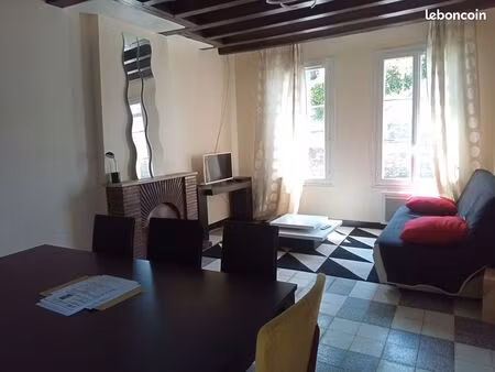 maison 4 ch avec cours interieure et abris