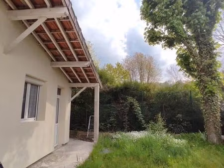 studio 1 pièce 14 m²