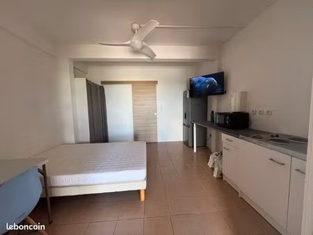 studio meublé à la grande montée ste marie