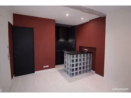 studio 16 m² centre trans-en-provence