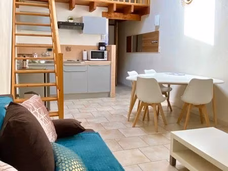 studio mezzanine centre village entressen