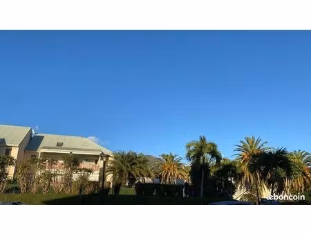 appartement t3 avec piscine