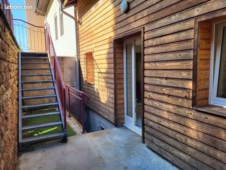 maison avec garage et terrasse