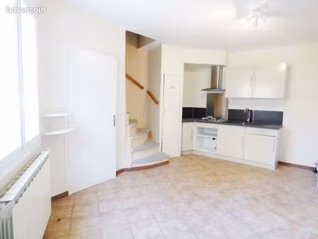 maison de village 2 pièces 53 m²