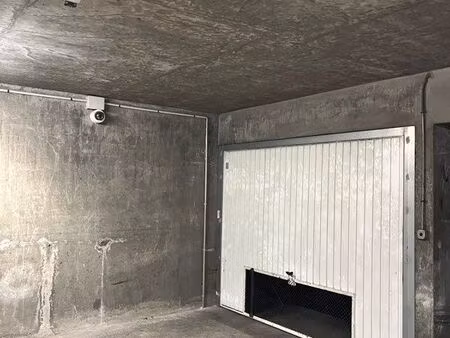 loue grand box  rue de la gare