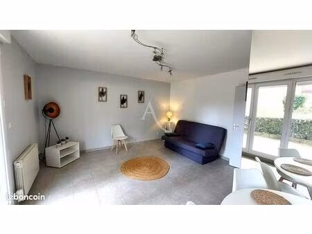 studio 1 pièce 32 m²