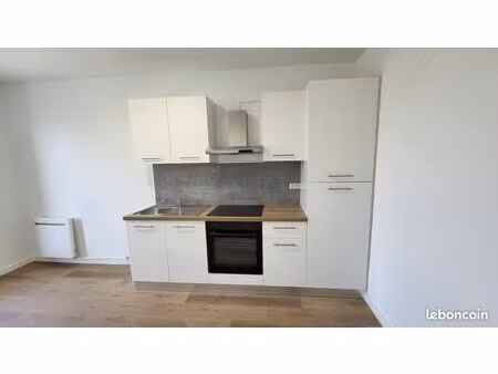 loue appartement meublé ou vide au choix