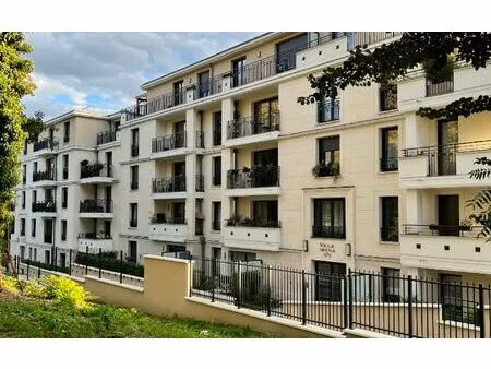 location appartement  m² t-2 à châtenay-malabry  905 €